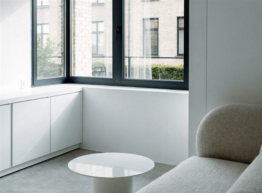Moderne Fenster mit schmalem Rahmen
